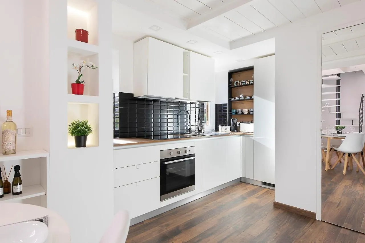 Elegant Statuario Apartment Roma